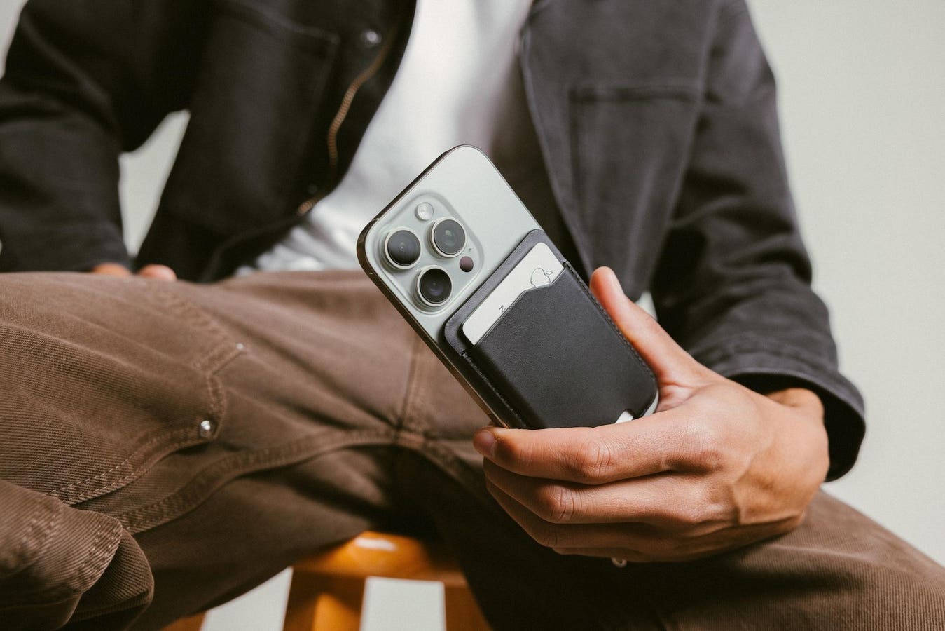Nomad’s New iPhone Wallet Has Find My And MagSafe Built In