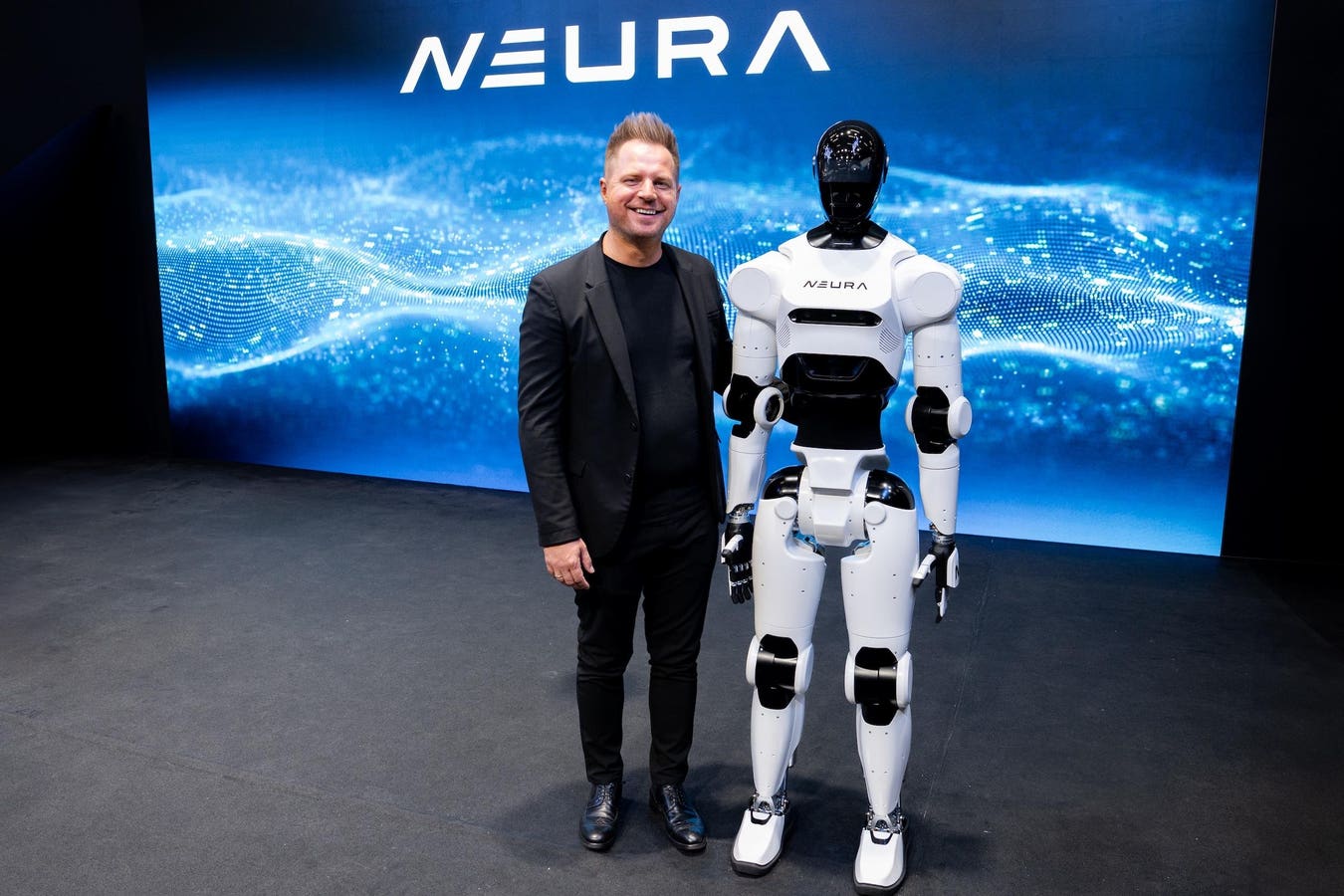 This Humanoid Robot Can Lift 220 Pounds But Has Super-Sensitive Skin