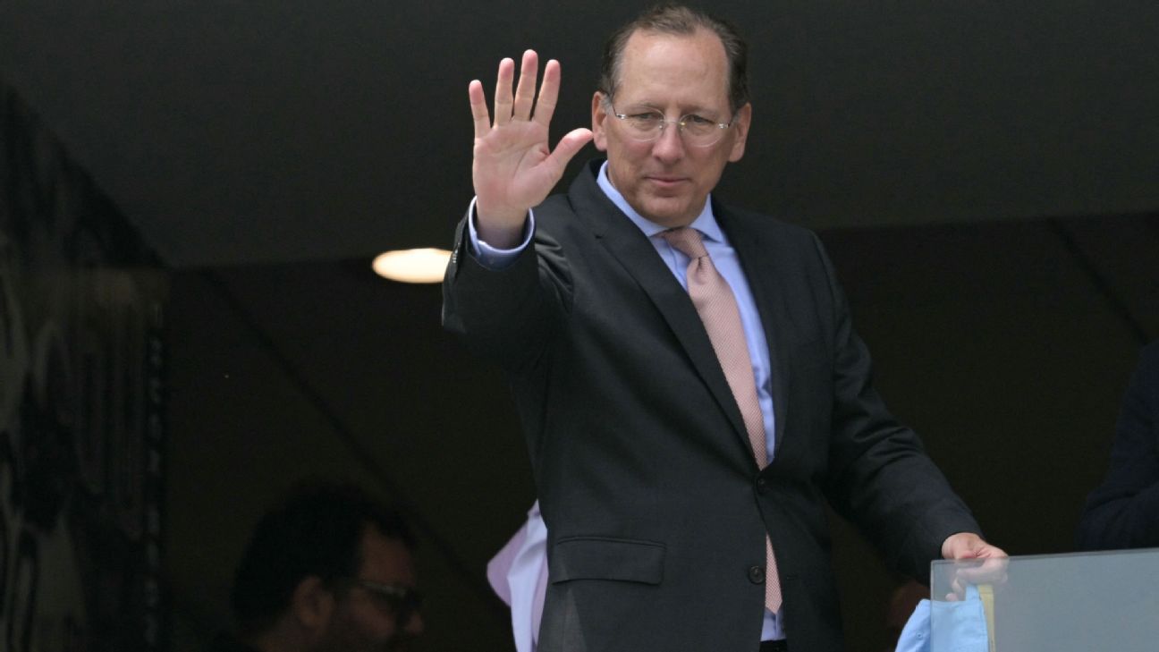 Textor steps down at Lyon, as Palace await Europa League decision