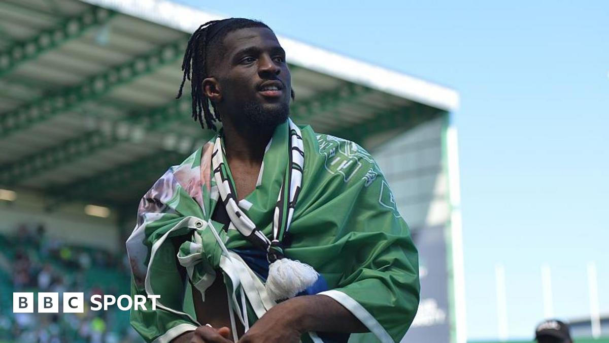 ‘Real leader’ Bushiri extends Hibs stay until 2028