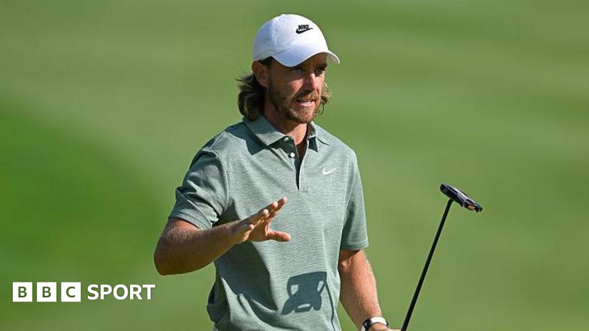 Travelers Championship: Fleetwood shares lead, McIlroy four behind