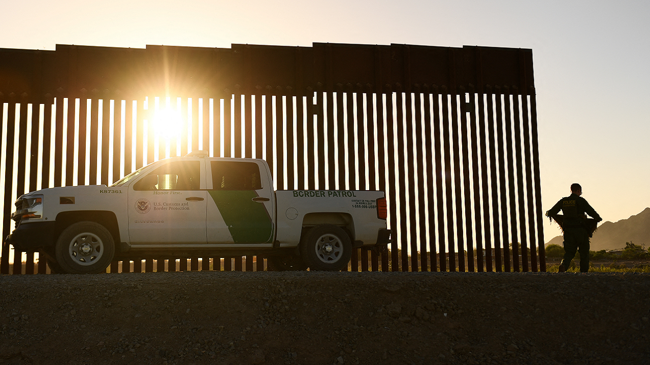 DoD authorizes civilian workers to join border security efforts at DHS request