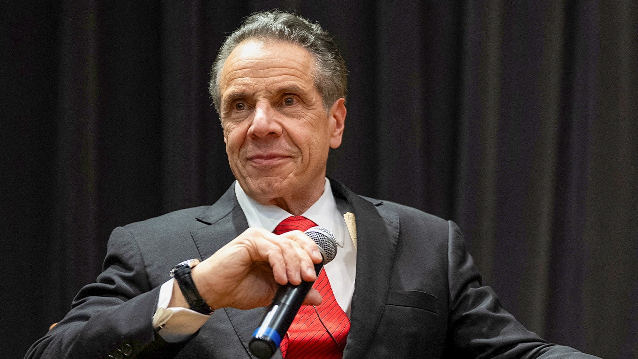 Poll shows Cuomo’s lead shrinking in NYC mayor race as primary approaches