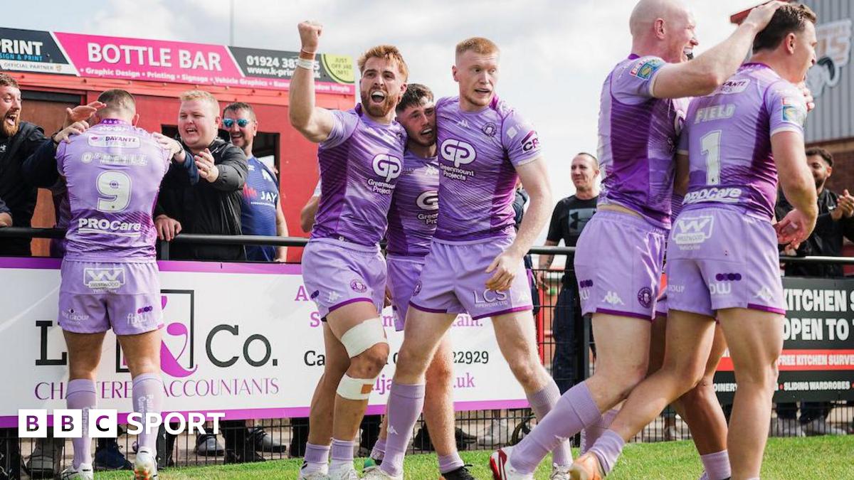 Super League: Huddersfield Giants 18-22 Wigan Warriors – visitors produce comeback