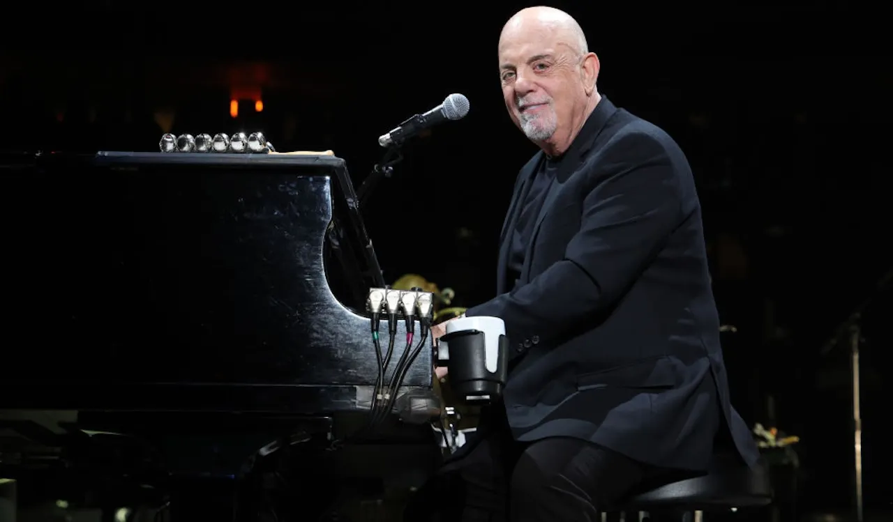 ‘Piano Man’ Billy Joel jokes ‘getting old sucks’ during health battle