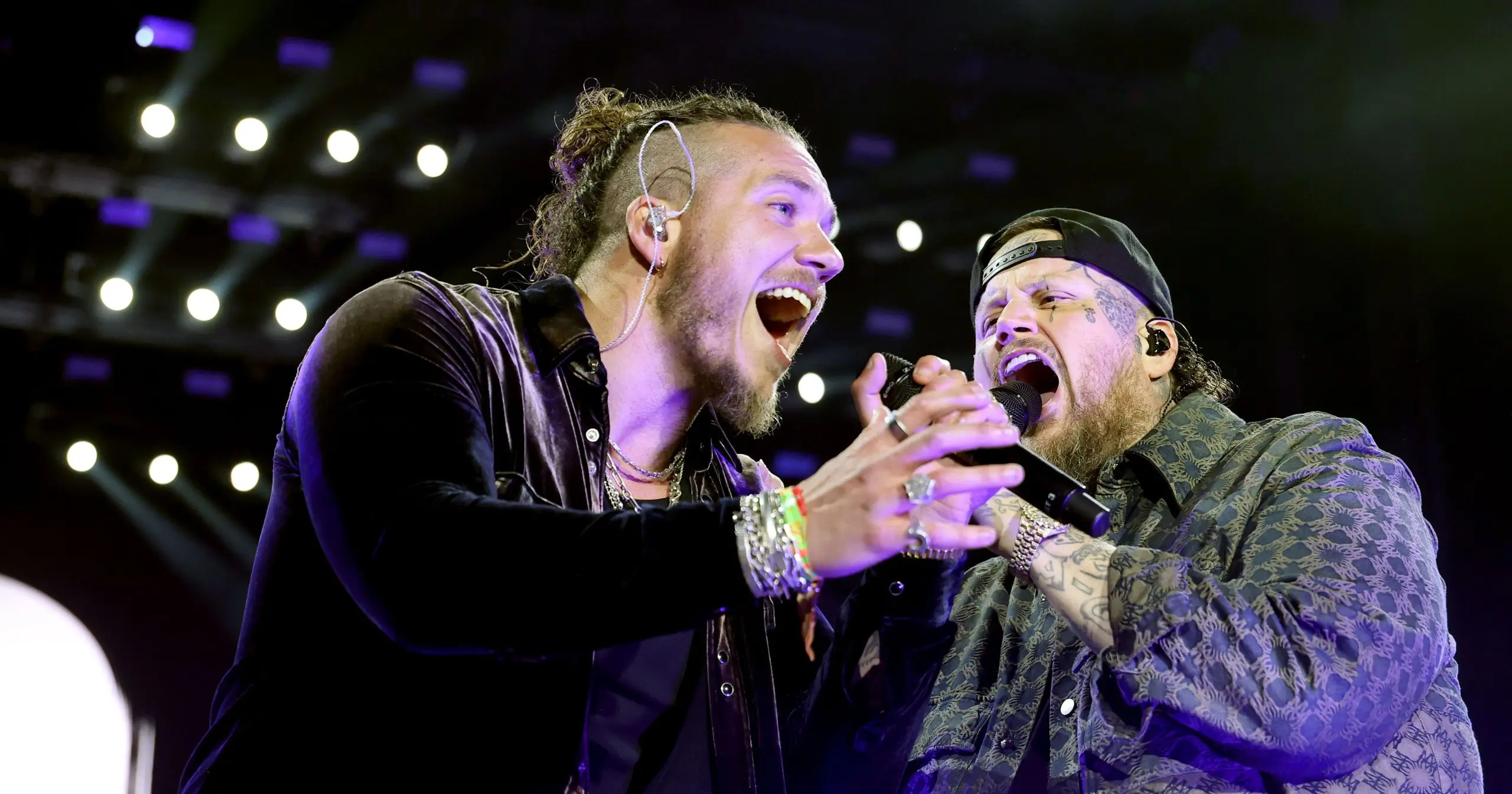 Christian singer sets boundaries after Jelly Roll’s viral river phone toss