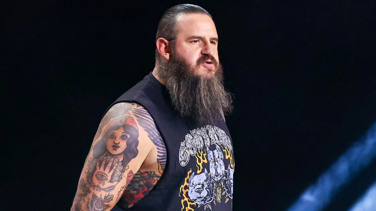 AEW star calls to ‘abolish ICE’