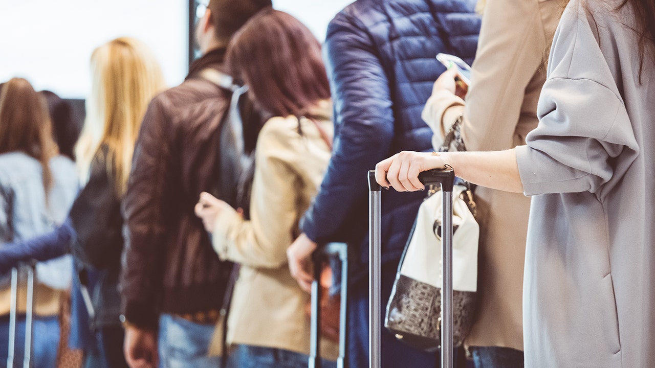 Traveler’s complaint about ‘airlines acting like they’re doing you a favor’ sparks hot debate