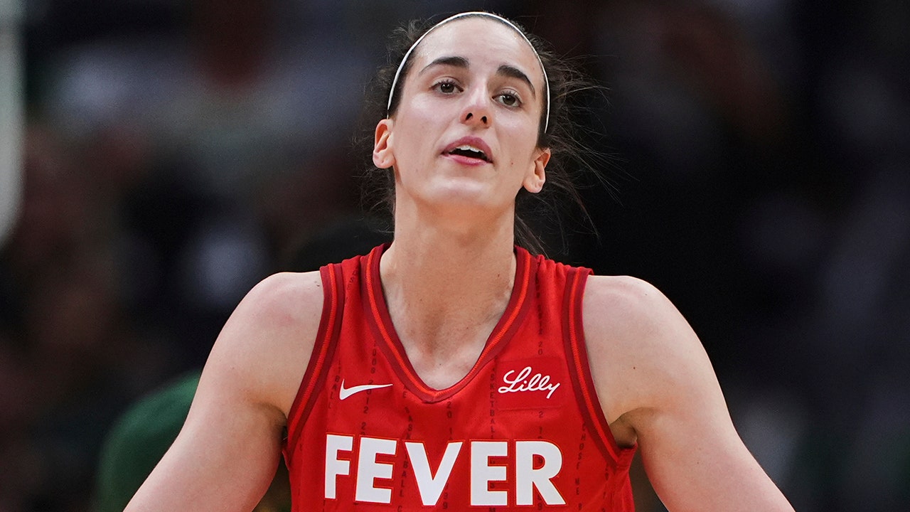 Caitlin Clark stays ice cold from 3-point range as Fever top Storm