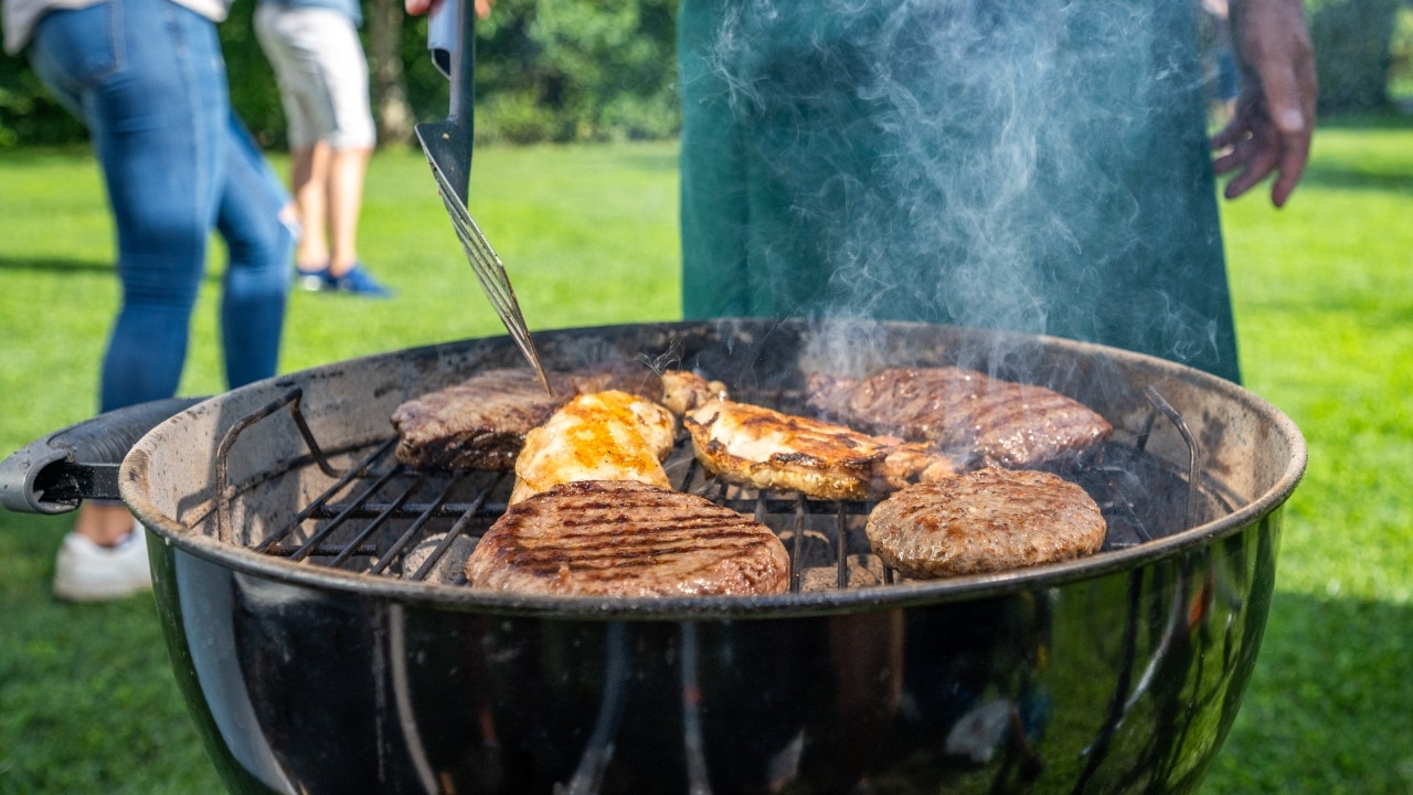 Best foods this Father’s Day for charcoal grilling, according to Texas cooking expert