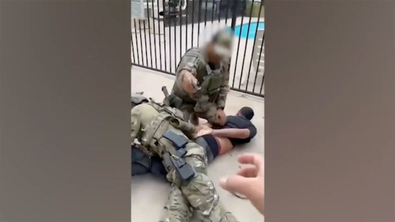 ICE releases video of knife confiscation during arrest of Venezuelan migrant
