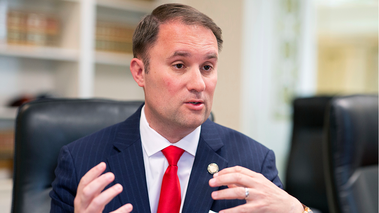 19 Virginia sheriffs endorse Miyares over Democrat Jones in attorney general race