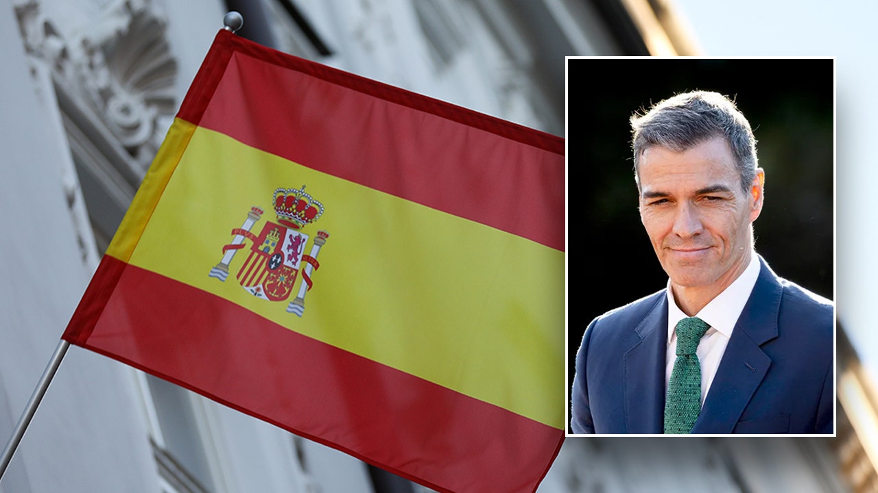 Spanish PM Sanchez to run for re-election in 2027 despite corruption probes