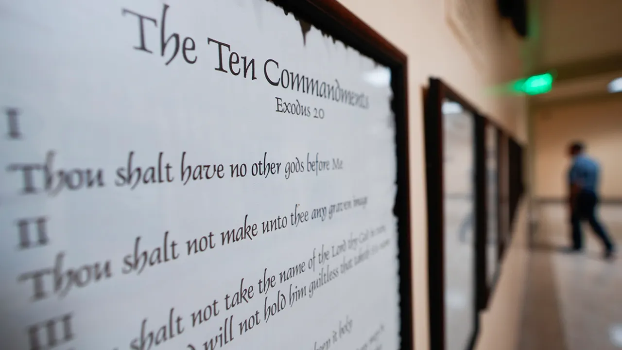 Federal appeals court rules Louisiana Ten Commandments law unconstitutional