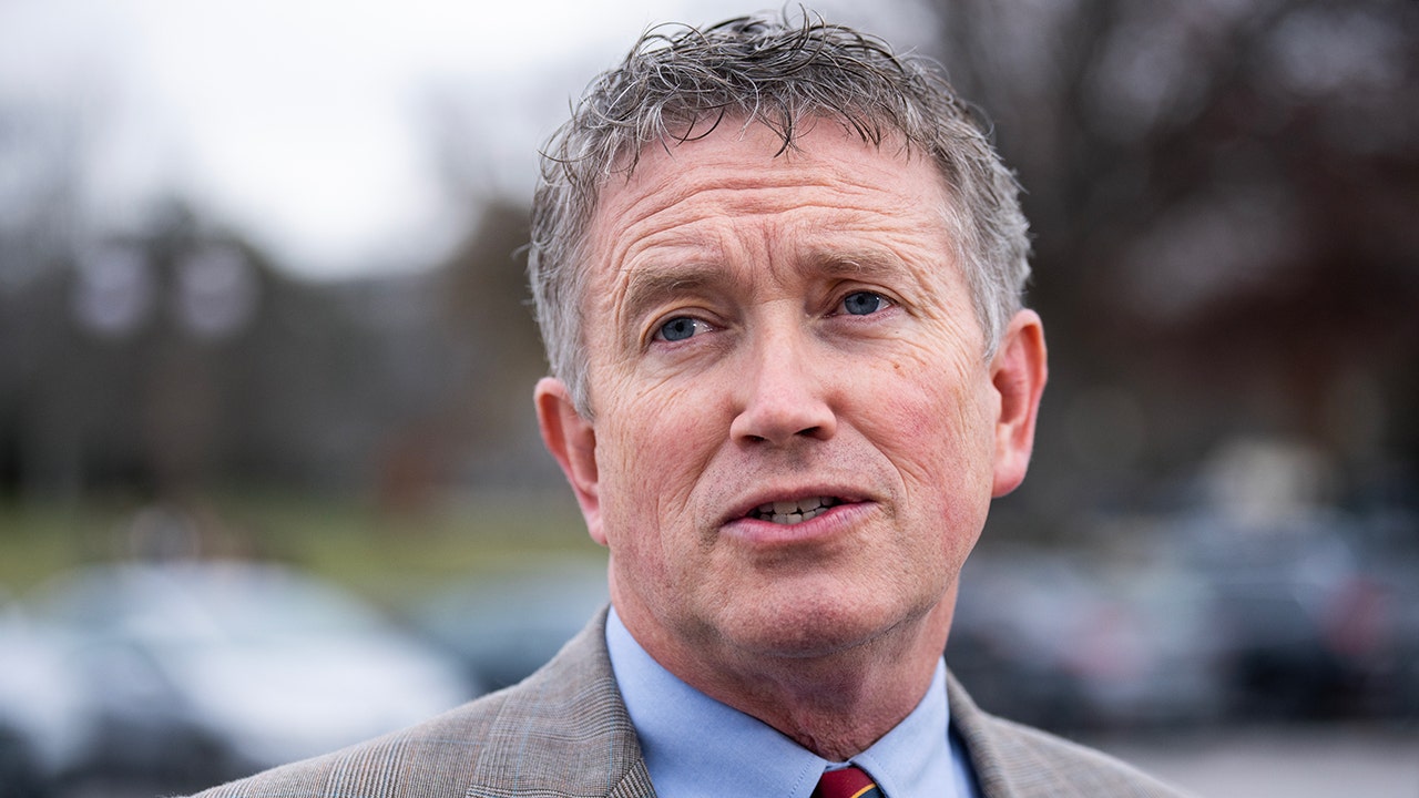 Trump calls Rep. Massie a ‘LOSER’ after criticism of Iran nuclear strikes