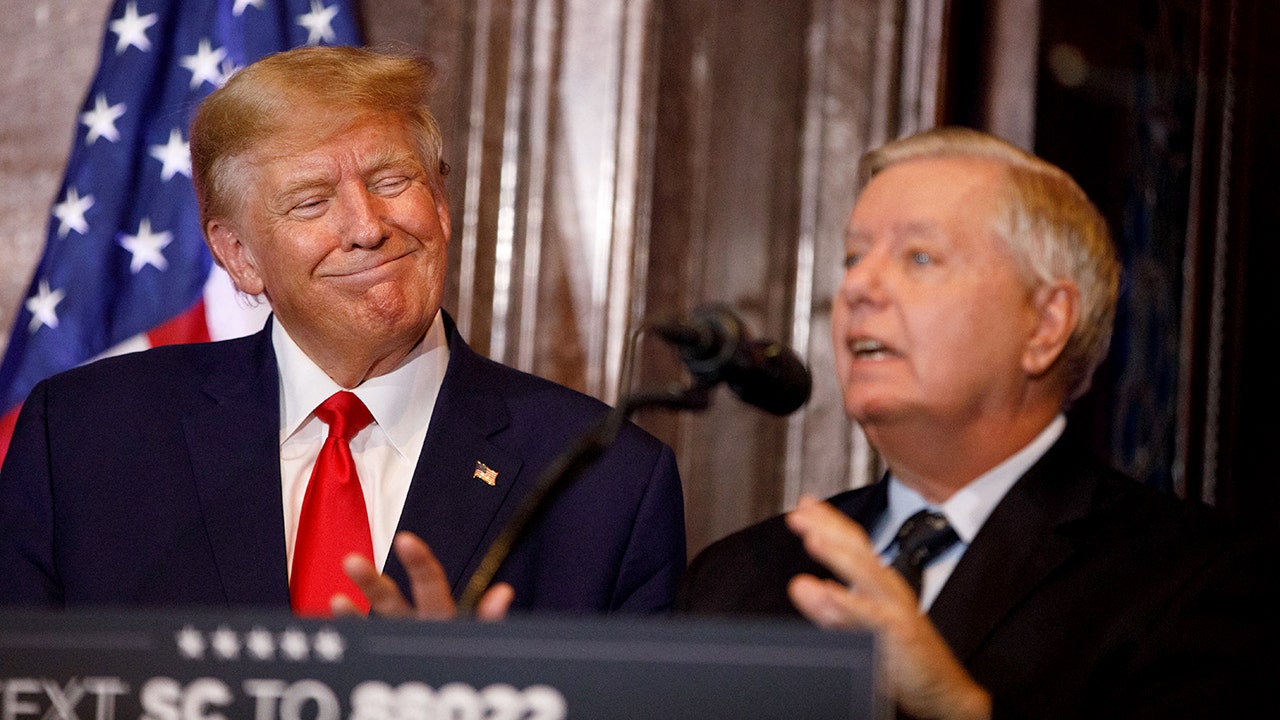 Senate Republicans clash over Trump’s border wall funding proposal