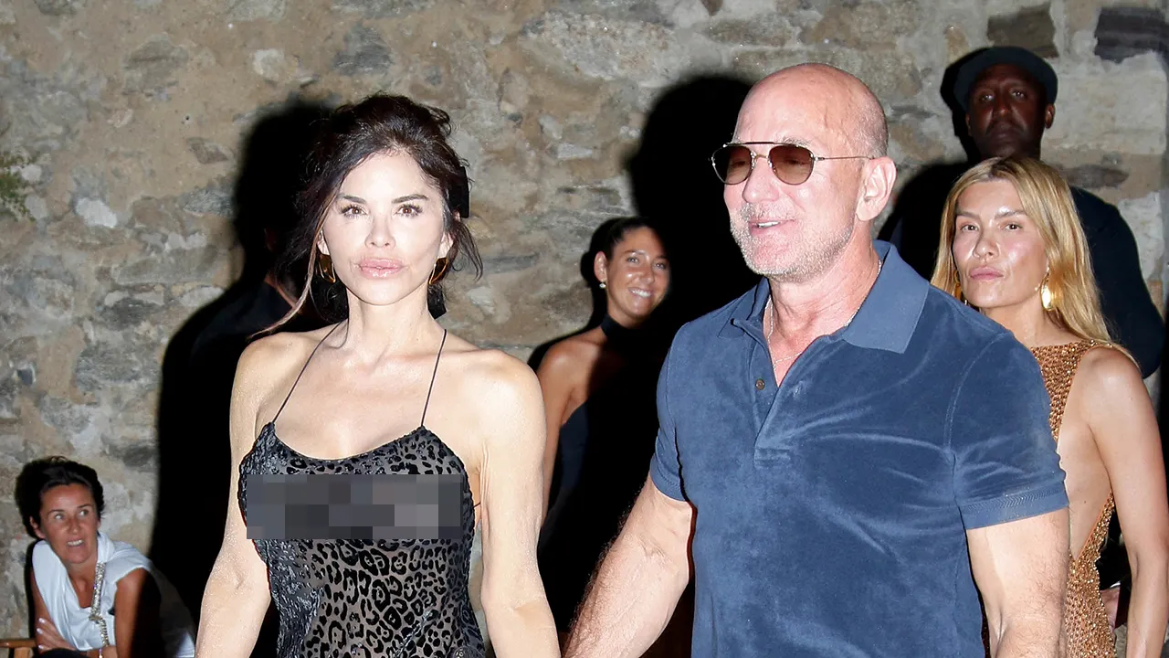 Lauren Sánchez Bezos wears daring dress during Saint-Tropez outing with Jeff Bezos