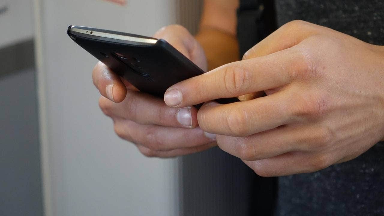 5 iPhone and Android security settings to turn on today for protection