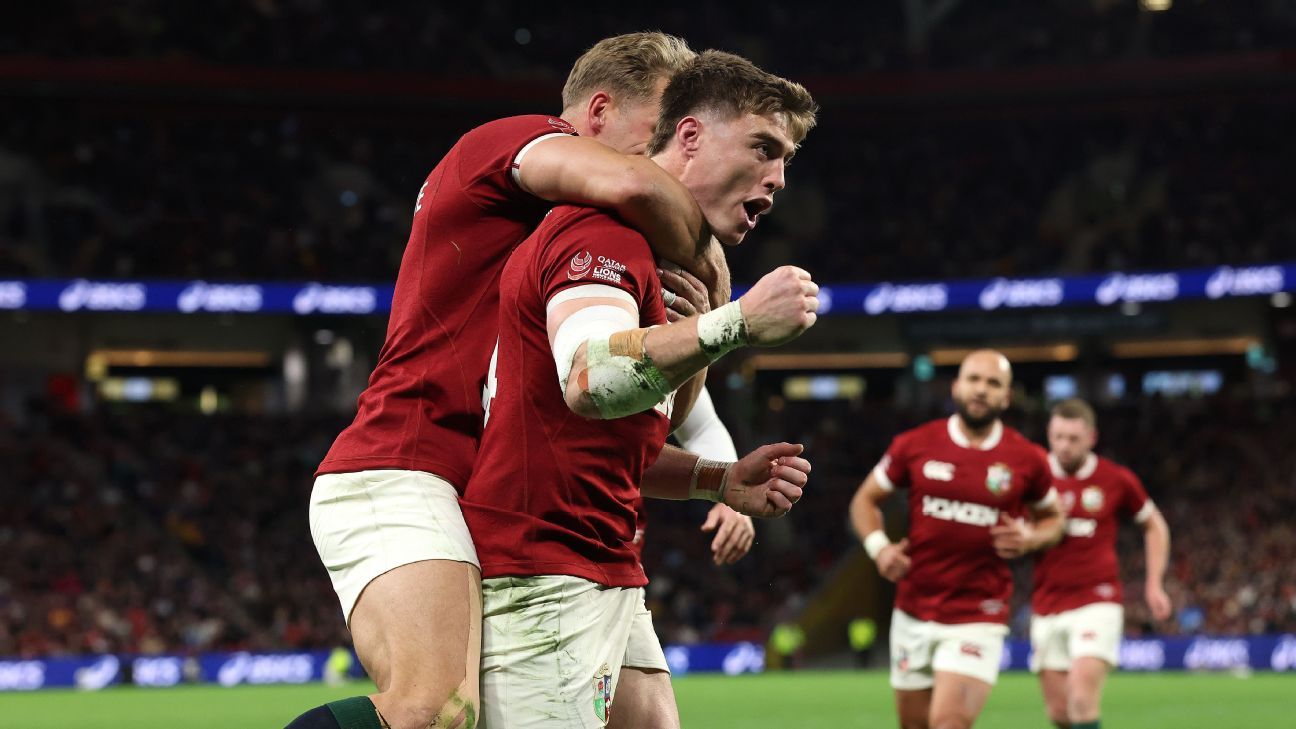 British and Irish Lions 52-12 Queensland Reds: Tourists ease to comfortable win