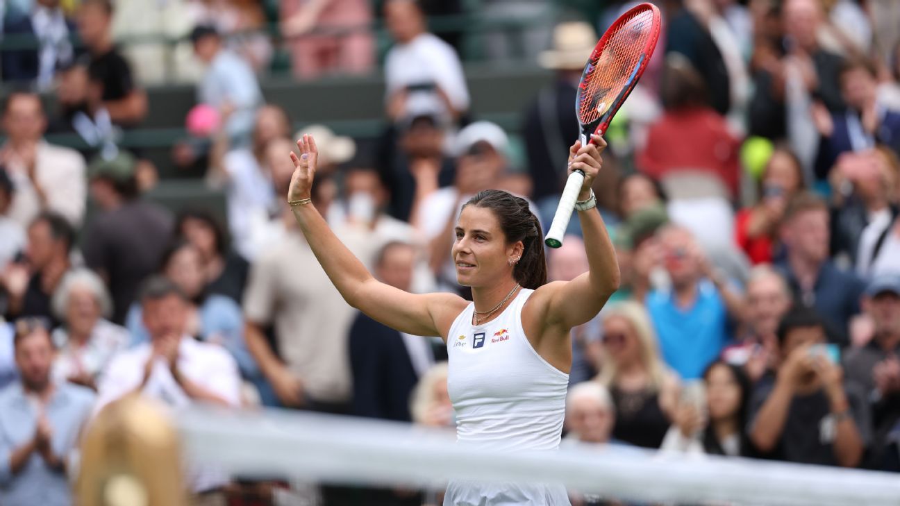 Emma Navarro tops defending Wimbledon champ Barbora Krejcikova