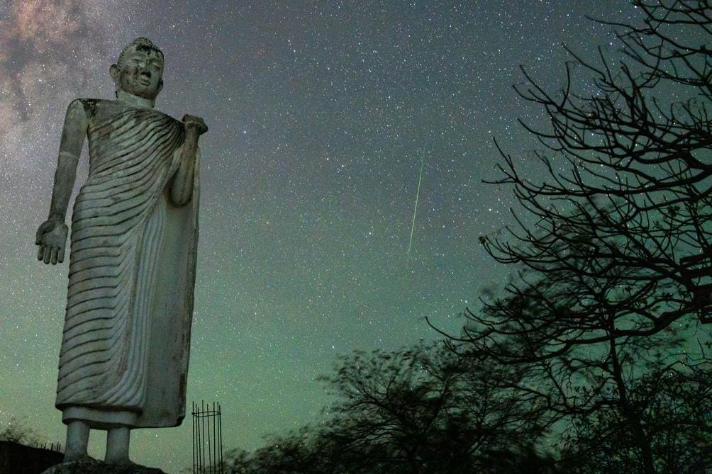 See ‘Shooting Stars’ Tonight As Two Meteor Showers Begin — Where To Look