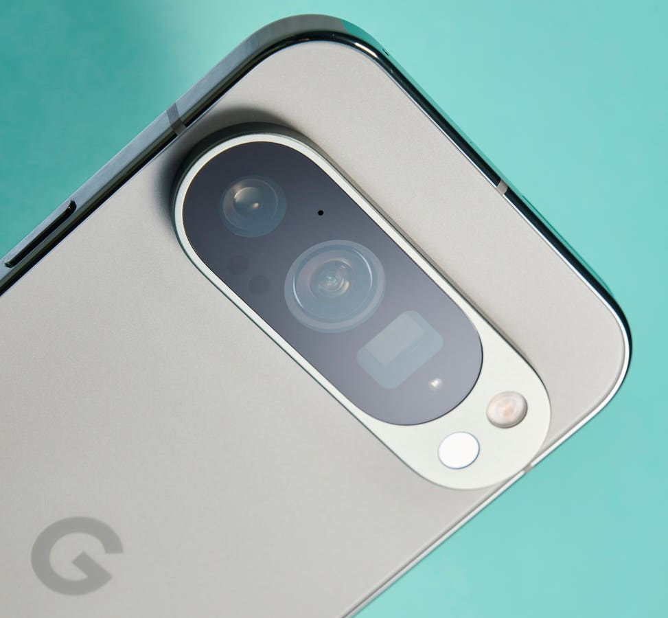 Google Makes Surprise New Free Offer To Pixel 9 Pro Owners