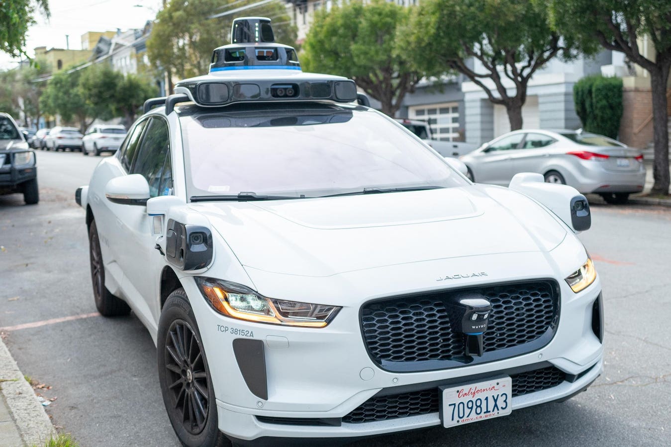Autonomy, Territory, Generality – The Ingredients Of A Real Robotaxi