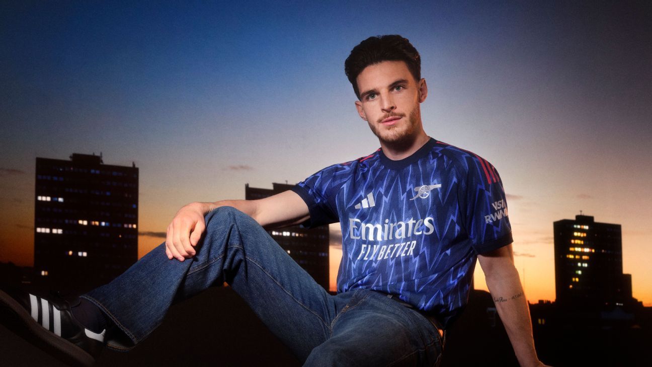 Arsenal’s 2025-26 away kit dazzles with a flash of lightning