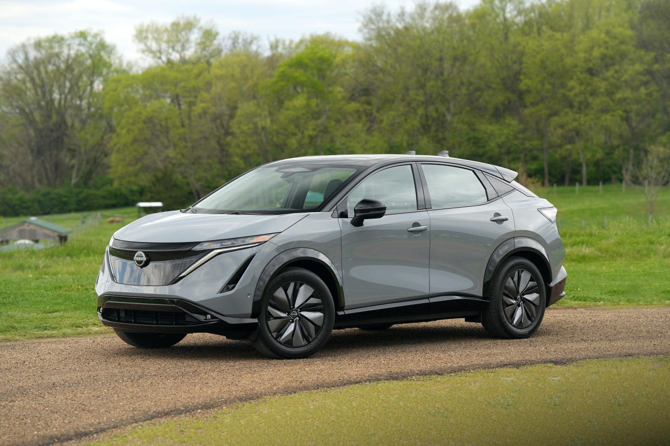 With Tariffs Looming, Automakers’ EV Incentives Are Booming