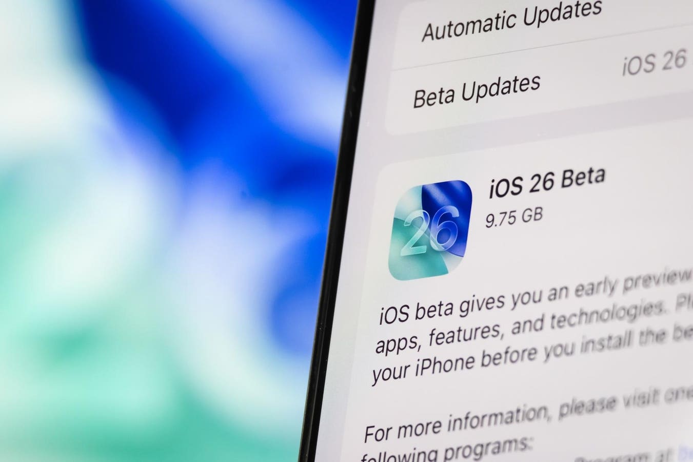 Apple Suddenly Releases New iOS 26 Public Beta For iPhone 11 Users