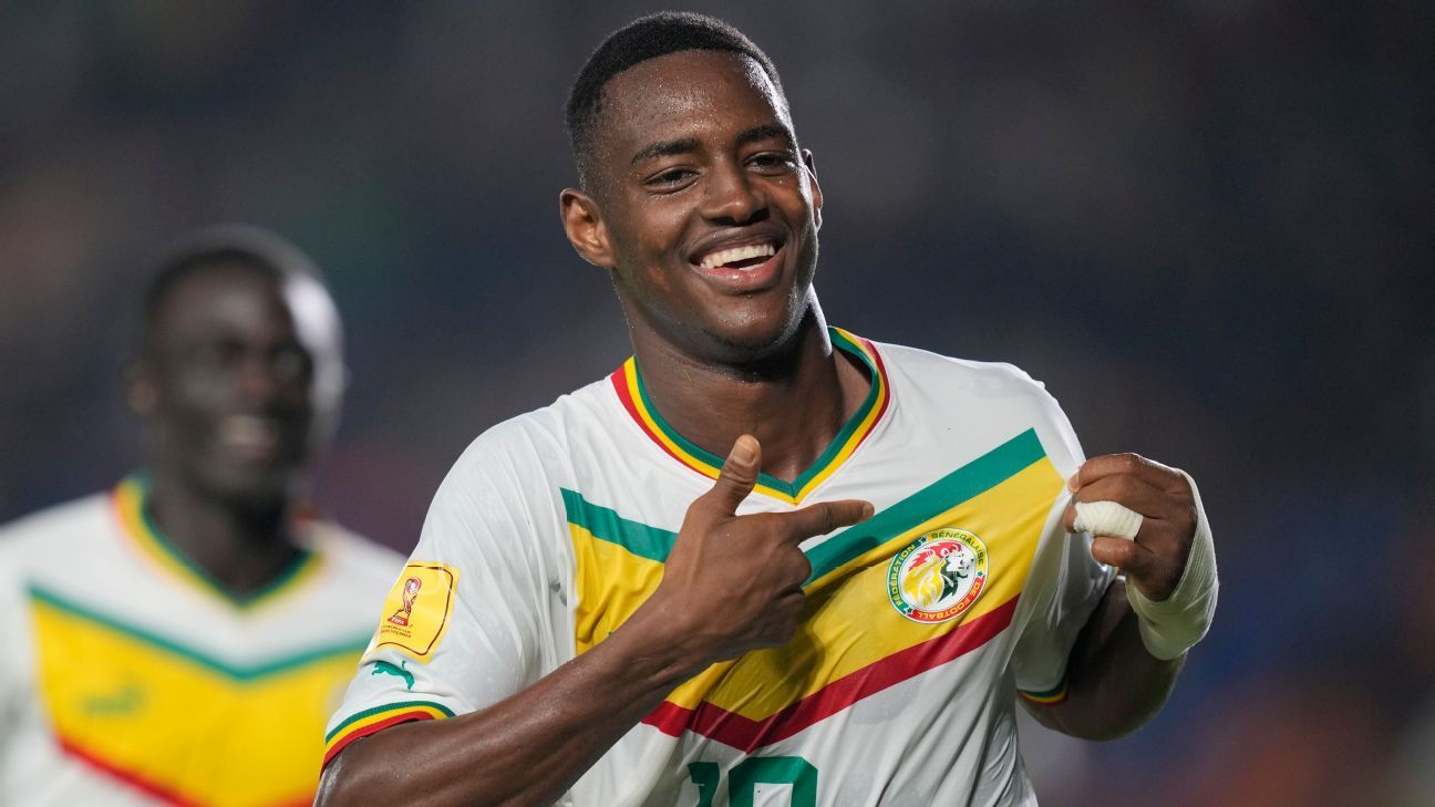 Transfer rumors, news: Liverpool eyeing young striker Gueye
