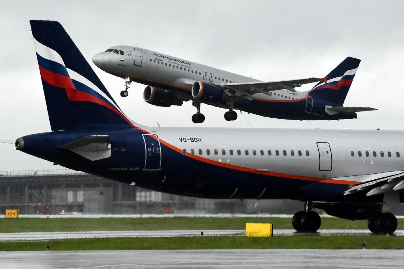 Russian Airline Aeroflot Hit By Cyberattack, Grounding Flights