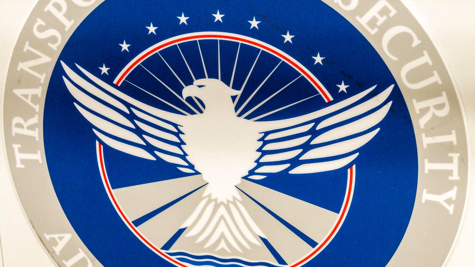 TSA Warning—All Smartphone Users Must Stop Using These Chargers