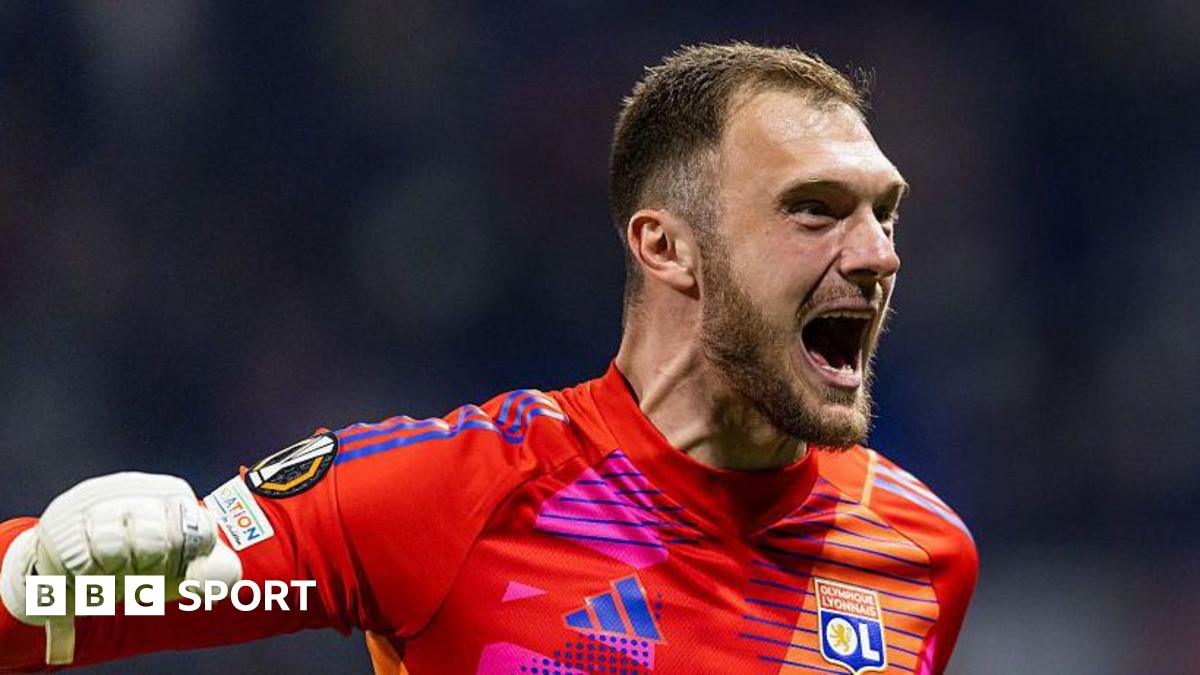 Leeds transfer news: Lyon goalkeeper Lucas Perri becomes seventh summer signing