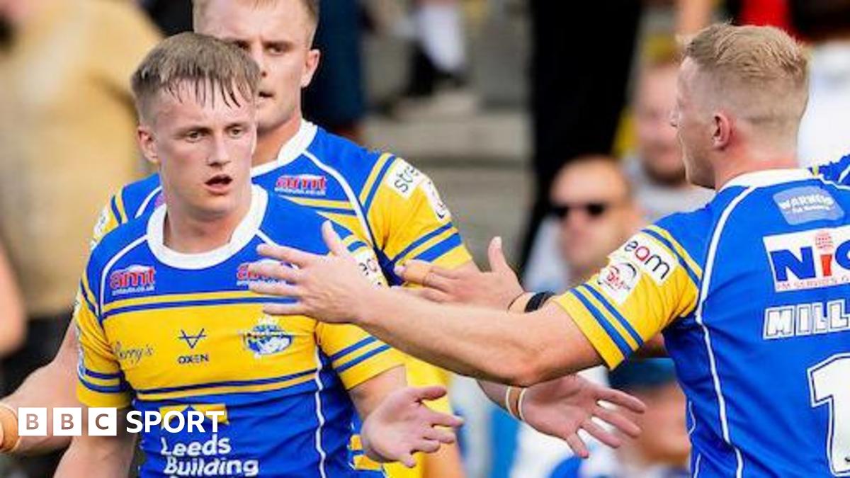 Super League: Leeds Rhinos 42-6 Salford Red Devils – Rhinos up to fourth