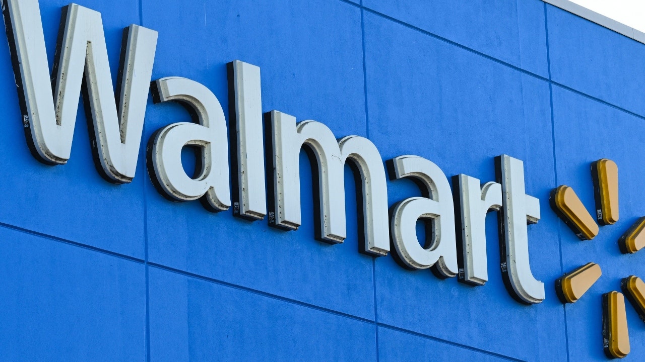 Suspect in custody after at least 11 stabbed at Michigan Walmart