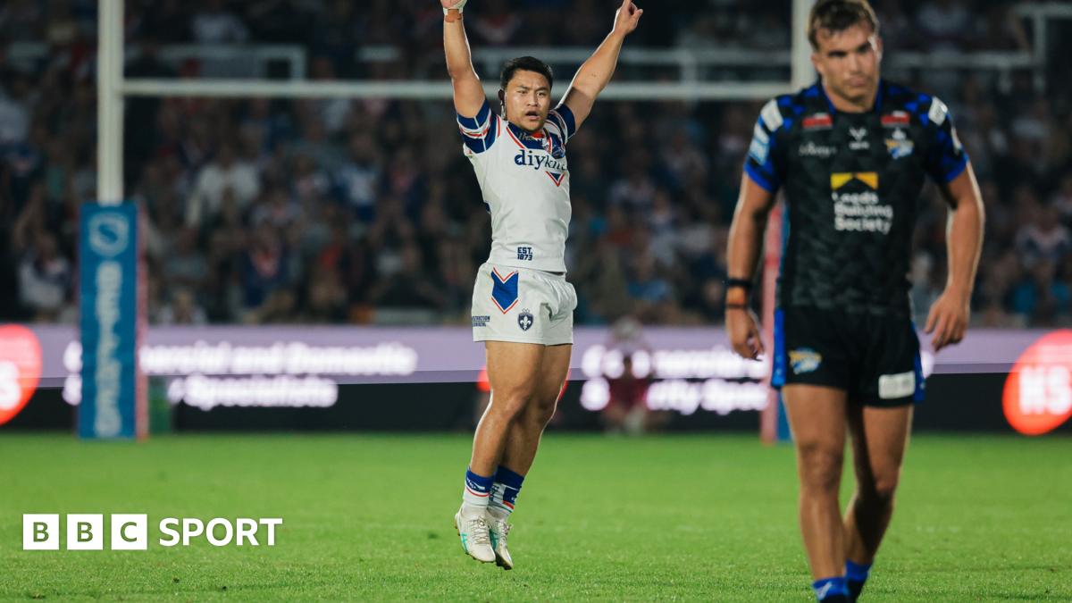 Super League: Wakefield Trinity 15-14 Leeds Rhinos – Mason Lino snatches victory with late drop-goal