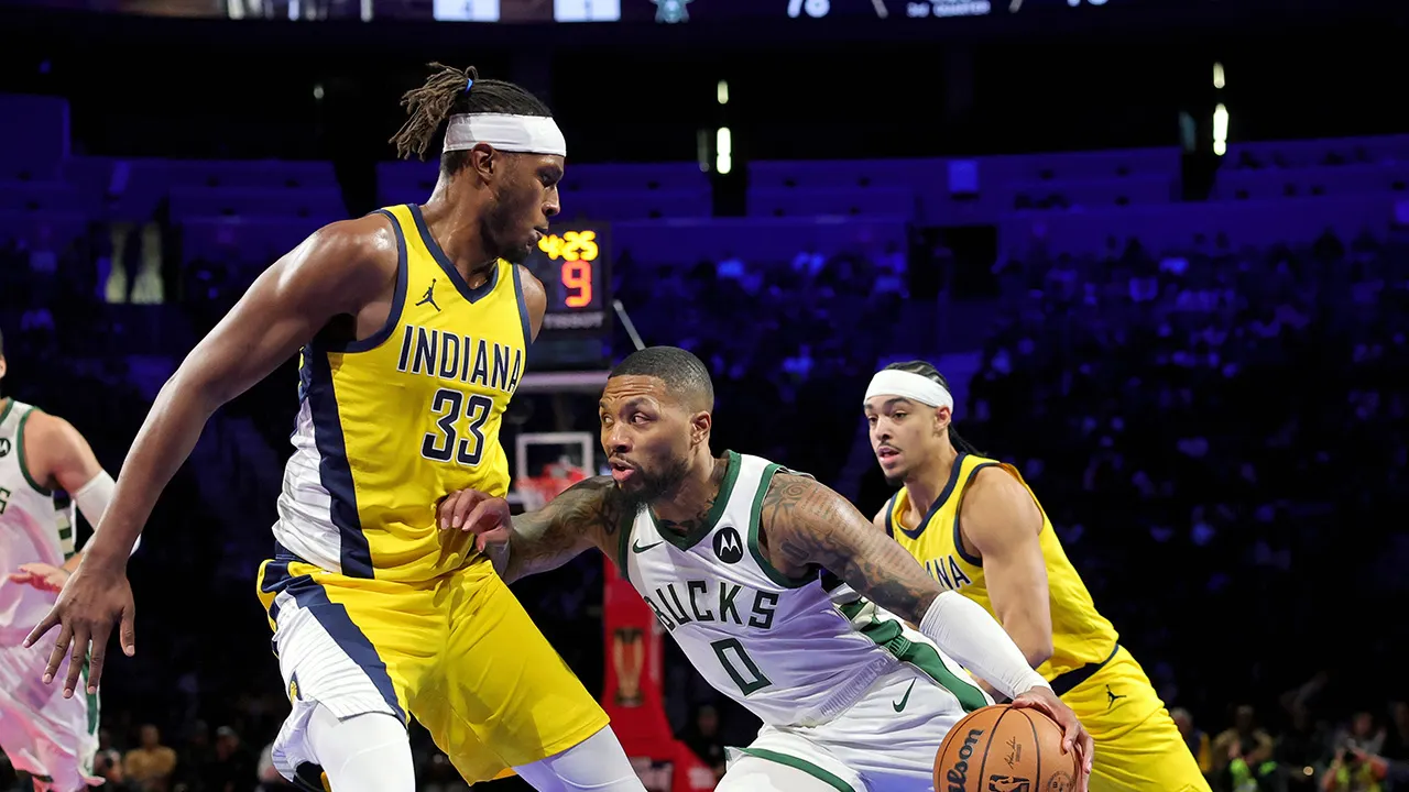 Bucks reportedly pull off pair of surprising moves as NBA free agency kicks off