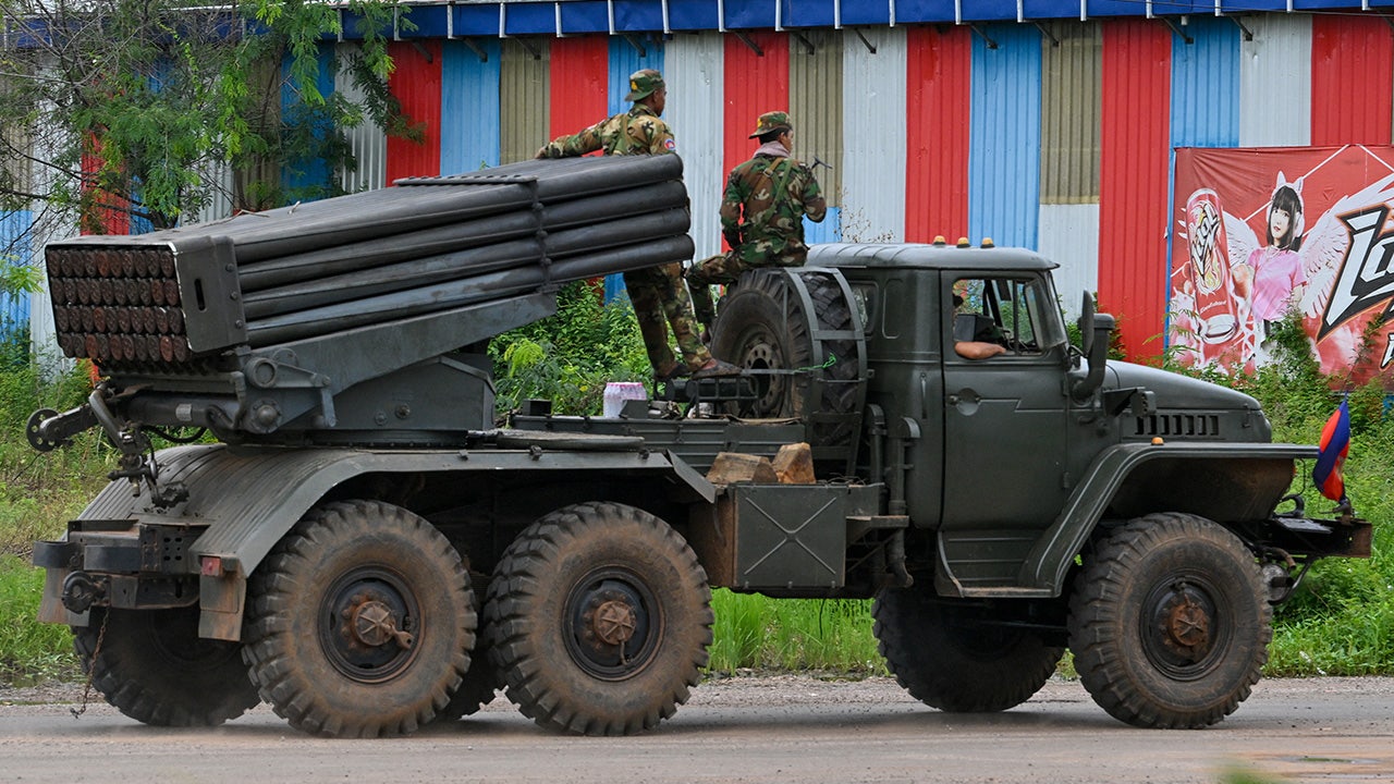 Trump announces Thailand-Cambodia ceasefire deal brokered through trade