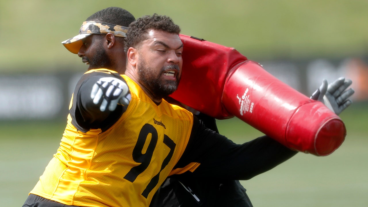 Steelers training camp: Cameron Heyward makes touching post