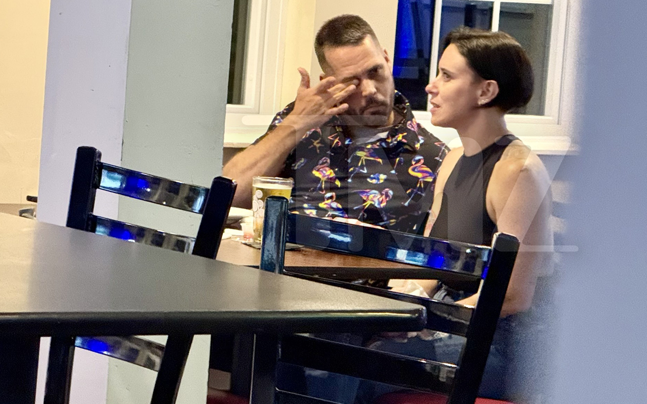 Casey Anthony spotted on alleged date at New Hampshire bar with mystery man
