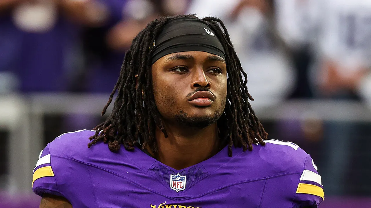Vikings linebacker Dallas Turner scammed out of $240,000