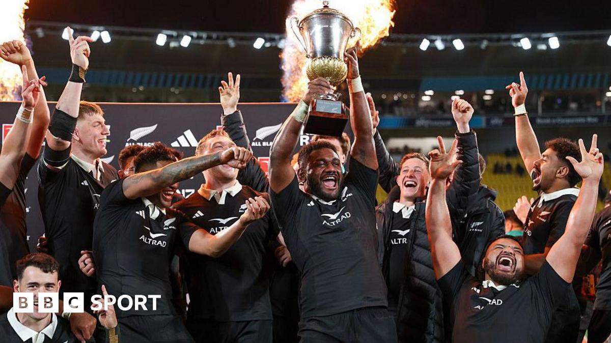 New Zealand v France series: All Blacks thump tourists in second Test to clinch series