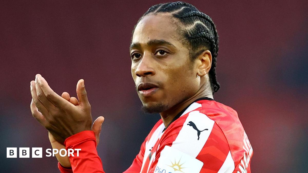 West Ham sign Kyle Walker-Peters on free transfer