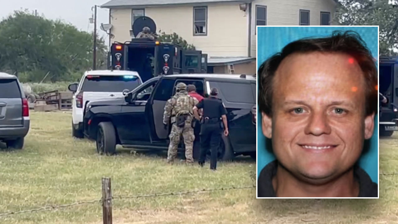 Man admits killing wife, lived with decomposing body for weeks in Texas home