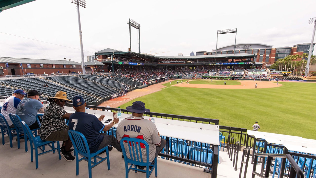 Pitcher called for balk after being startled by thunderclap during game