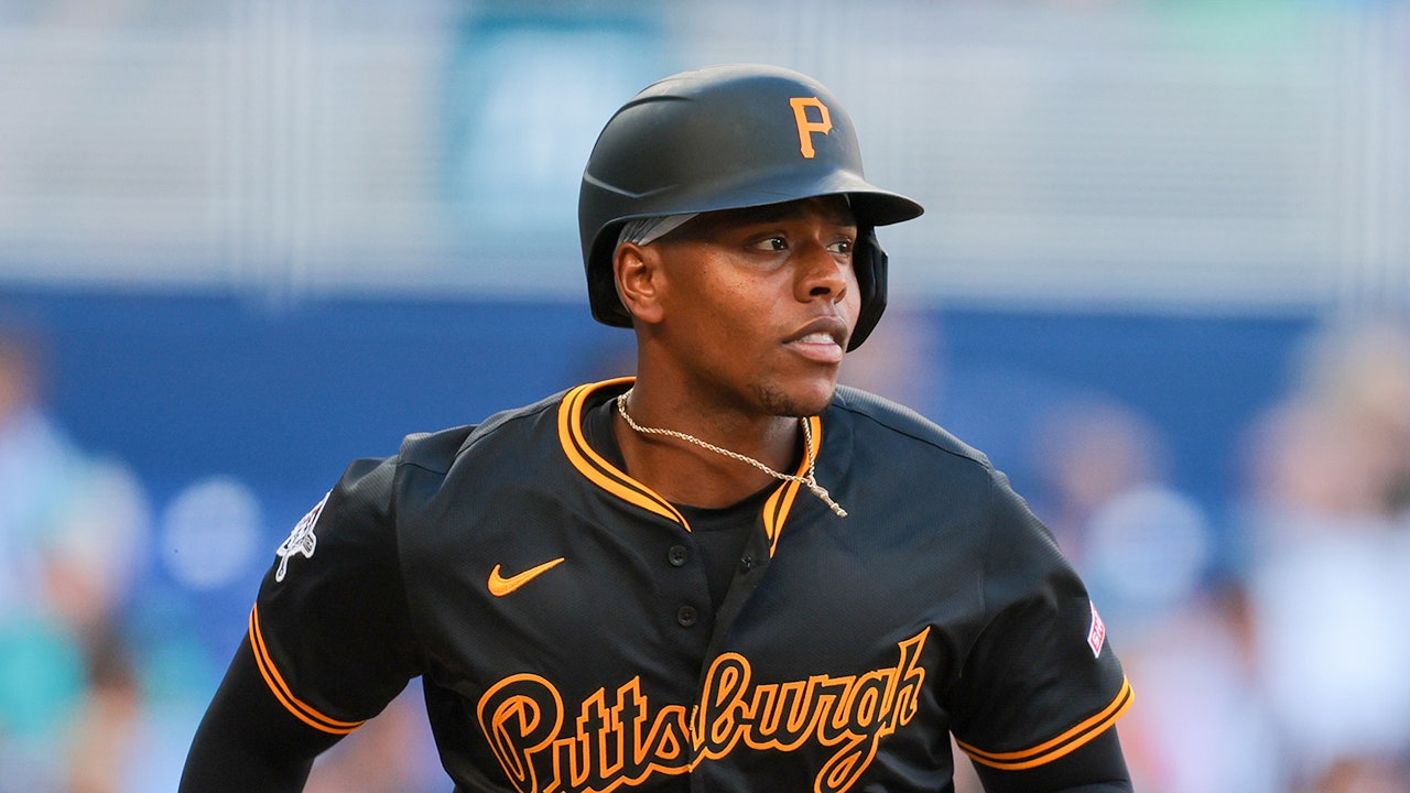 MLB trade deadline: Gold Glove winner Ke’Bryan Hayes traded from Pirates to Reds