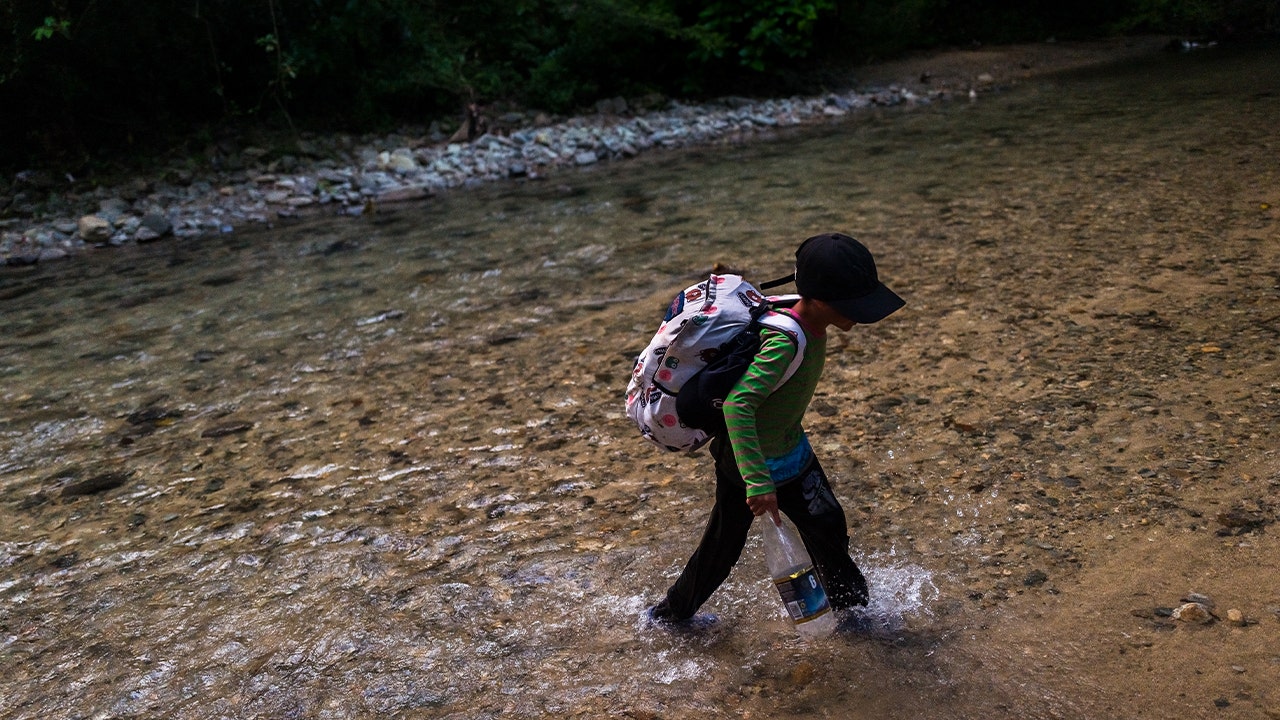 DHS: Program for abused migrant children mostly given to adults over 18