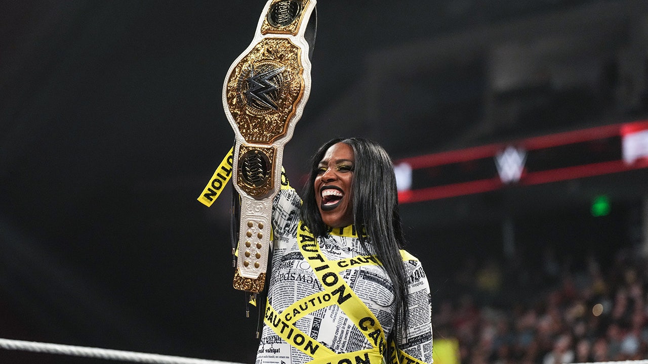 WWE SummerSlam 2025: Naomi dishes on huge triple-threat title match