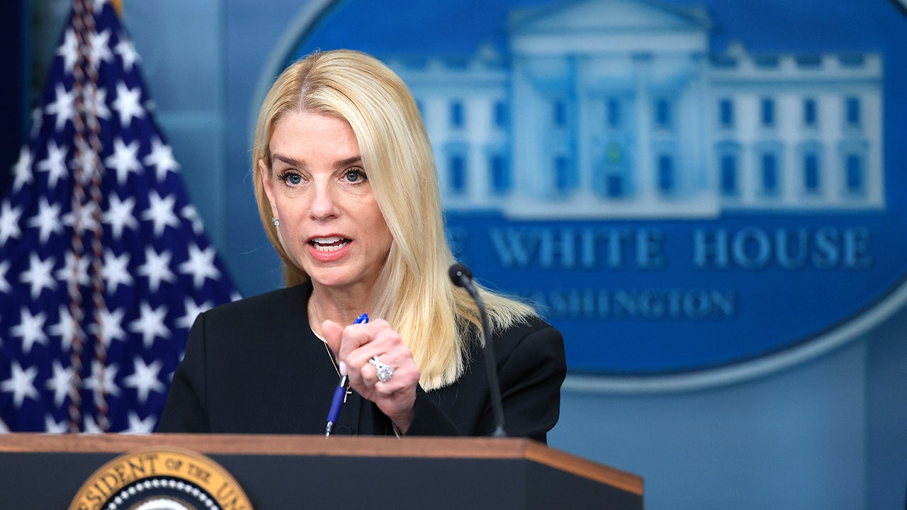 AG Bondi drops charges against doctor accused of destroying COVID vaccines
